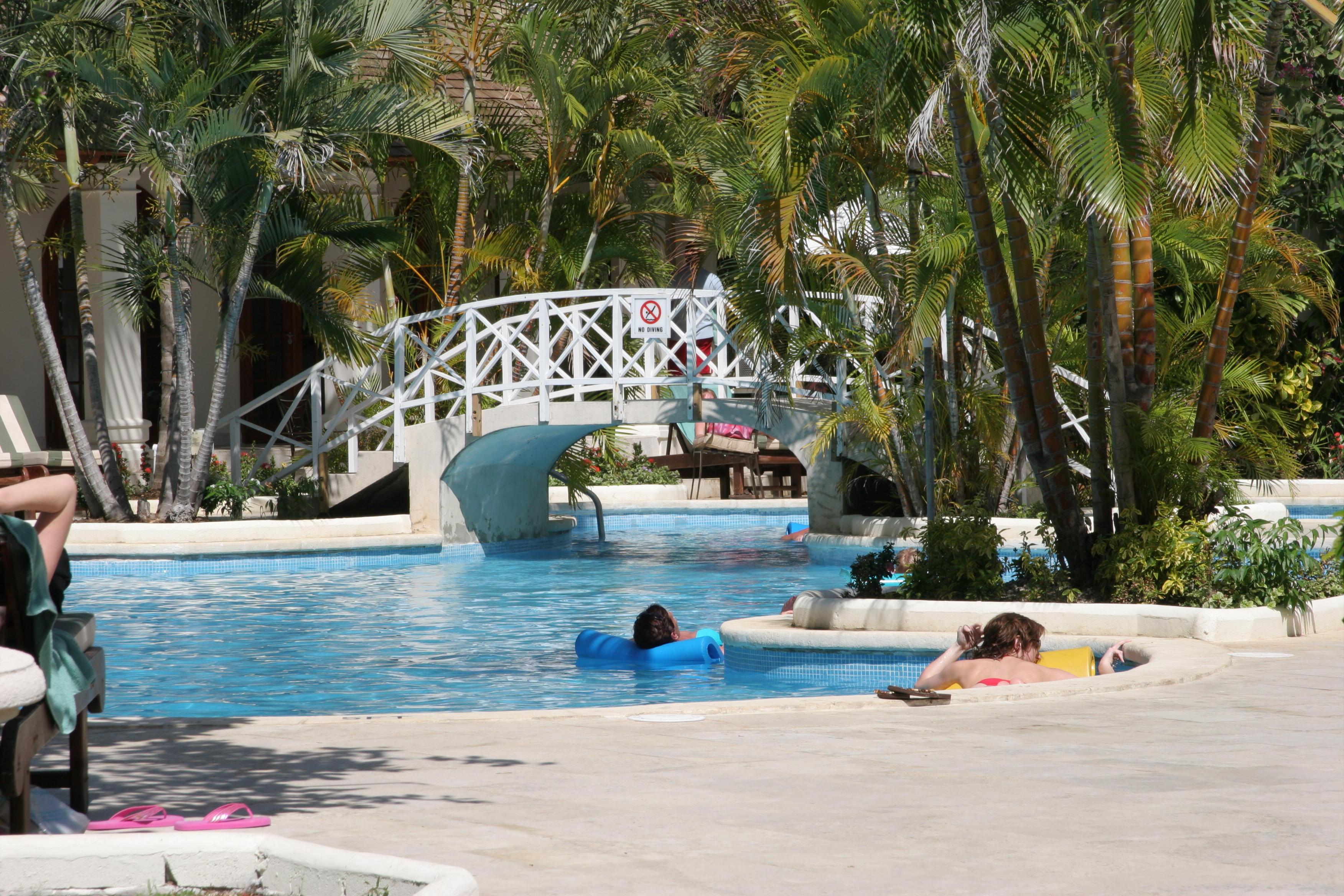 Mango Bay All Inclusive Saint James Buitenkant foto