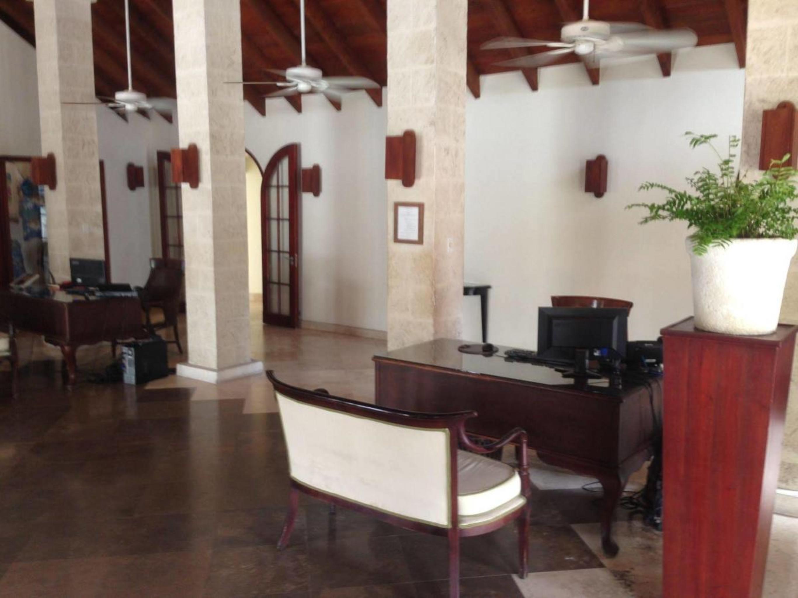 Mango Bay All Inclusive Saint James Buitenkant foto
