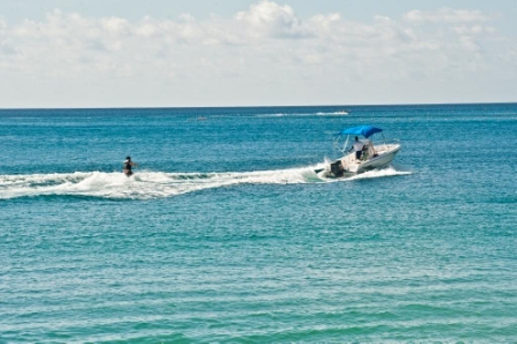 Mango Bay All Inclusive Saint James Buitenkant foto
